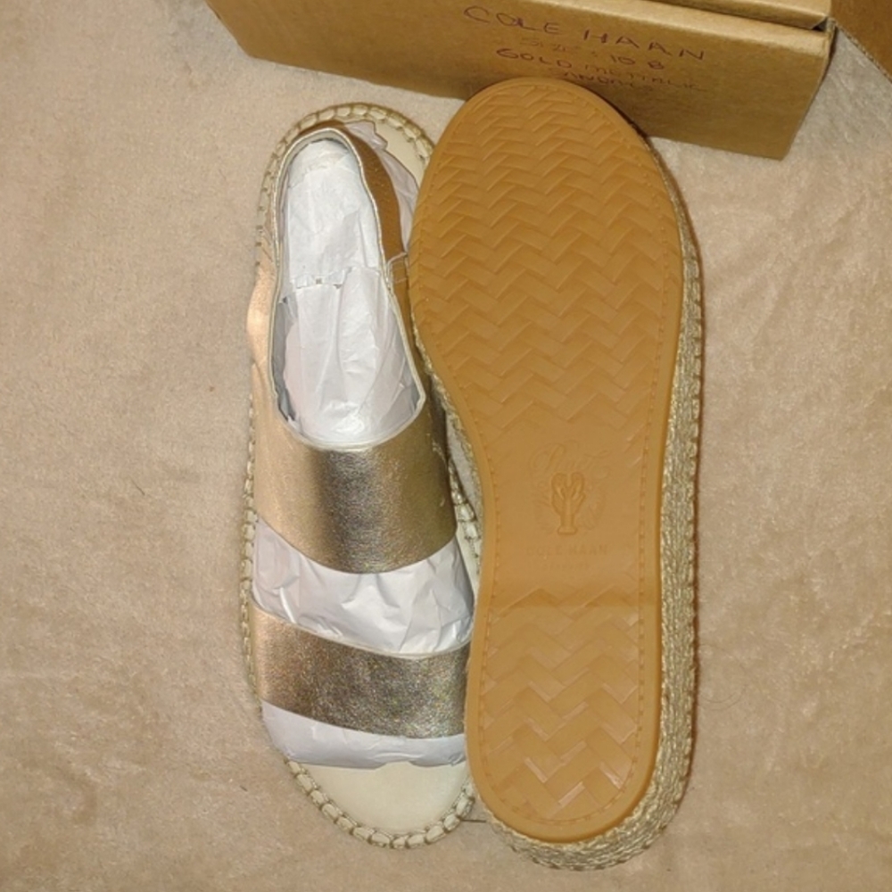 👣Cole Haan👣 Soft Gold Metallic  Cloudfeel Leather footwear - Picture 11 of 14